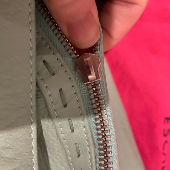 Authentic Escada Eluna Hobo Shoulder Bag - Picture 3 of 4